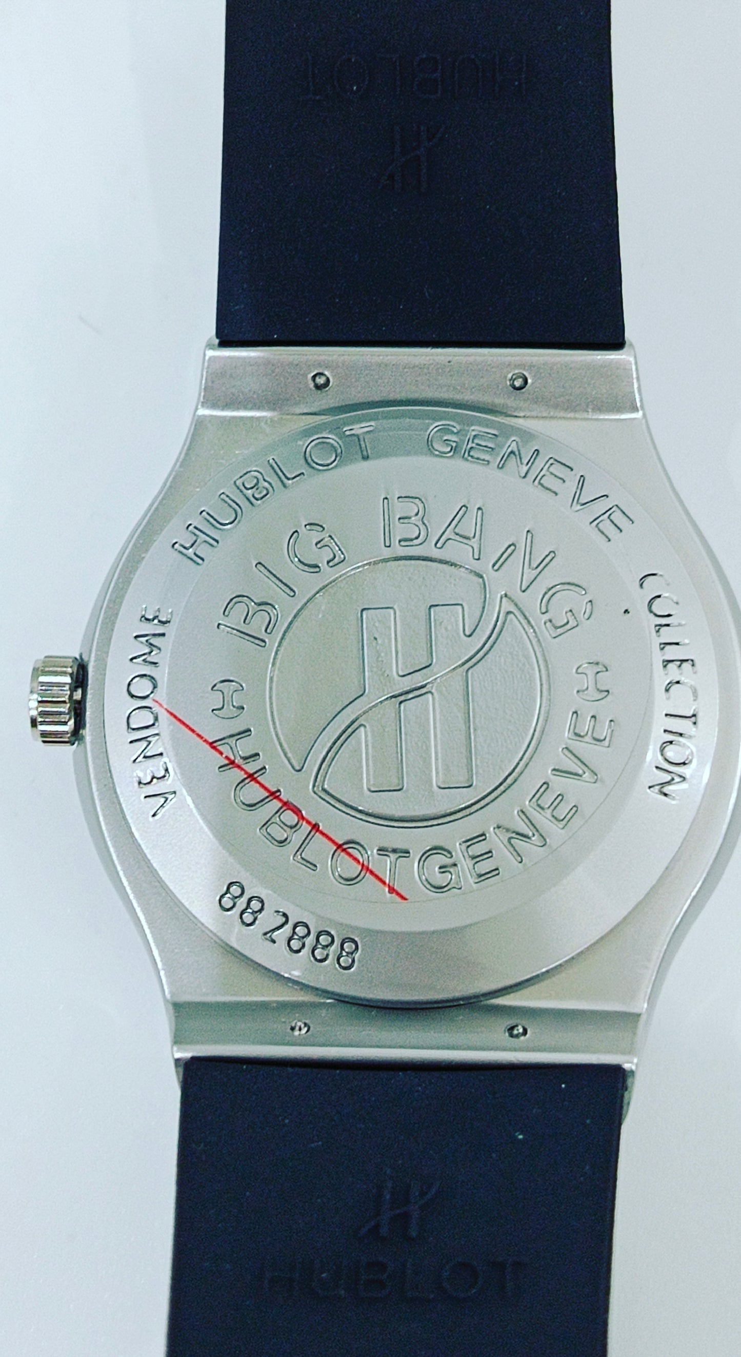 Hublot Quartz Classic Fusion Titanium 45mm – Blue & Black WATCH  WITH BOX