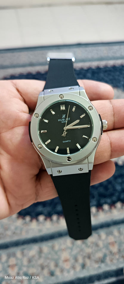 Hublot Quartz Classic Fusion Titanium 45mm – Blue & Black WATCH  WITH BOX