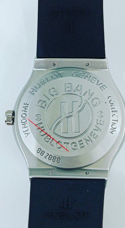 Hublot Quartz Classic Fusion Titanium 45mm – Blue & Black WATCH  WITH BOX